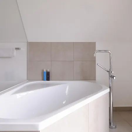 Reetland Am - Luxus Reetdachvilla Mit 3 Schlafzimmern, Sauna Und Kamin G05 Villa *