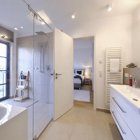 Reetland Am - Luxus Reetdachvilla Mit 3 Schlafzimmern, Sauna Und Kamin G05 Villa *