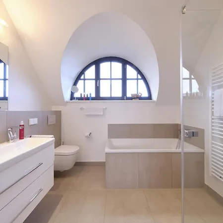 Villa Reetland Am - Luxus Reetdachvilla Mit 3 Schlafzimmern, Sauna Und Kamin G05